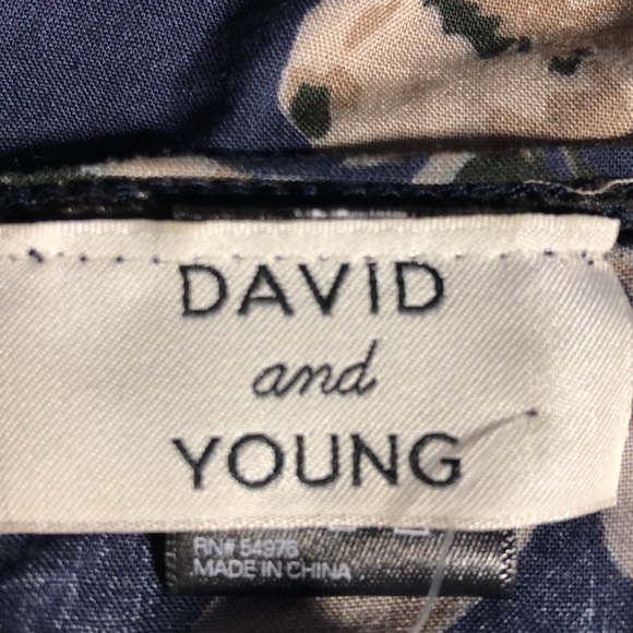 David and Young tassel floral kimono! OSFM - Picture 4 of 10